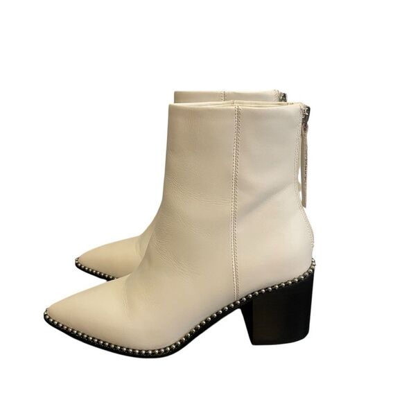 Steve Madden Aquarius White Studded Pointed Toe Leather Boots 6.5 NEW - Picture 1 of 5